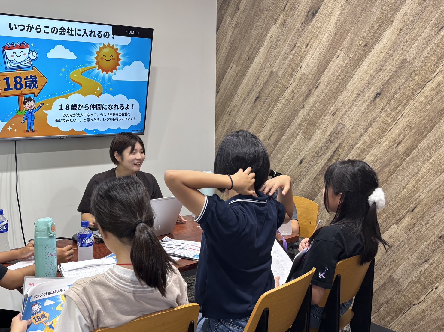 児童養護施設の小学生を対象とした会社見学会に協力しました